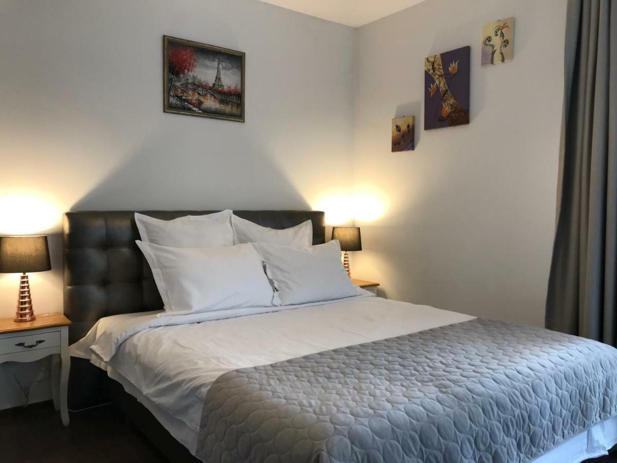 Calea Poienii Penthouse Apartment